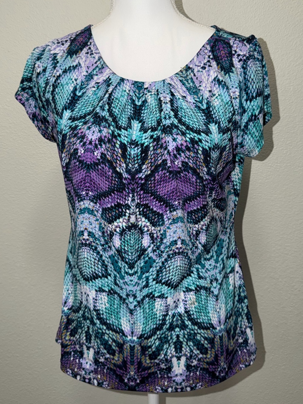 Worthington Blue and Purple Snakeskin Printed Short Sleeve Top